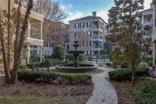 309 Seven Springs Way Apt 405 Brentwood, Tennessee Penthouse overlooking resort style pool! This unit has all upgrades including vaulted ceilings, granite, stainless appliances, and washer/dryer. Elevator available. Gated community located close to the interstate; 15 minutes to Franklin, Vandy, and downtown. Hot tub, clubhouse, and more! Garage included with unit.