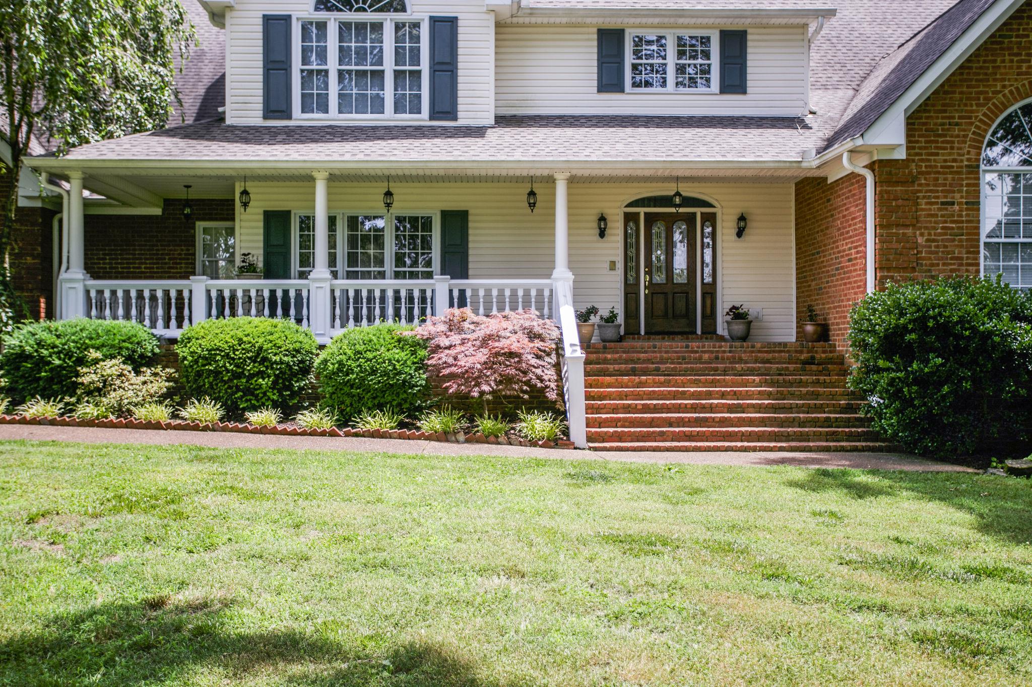 103 Spring View Dr