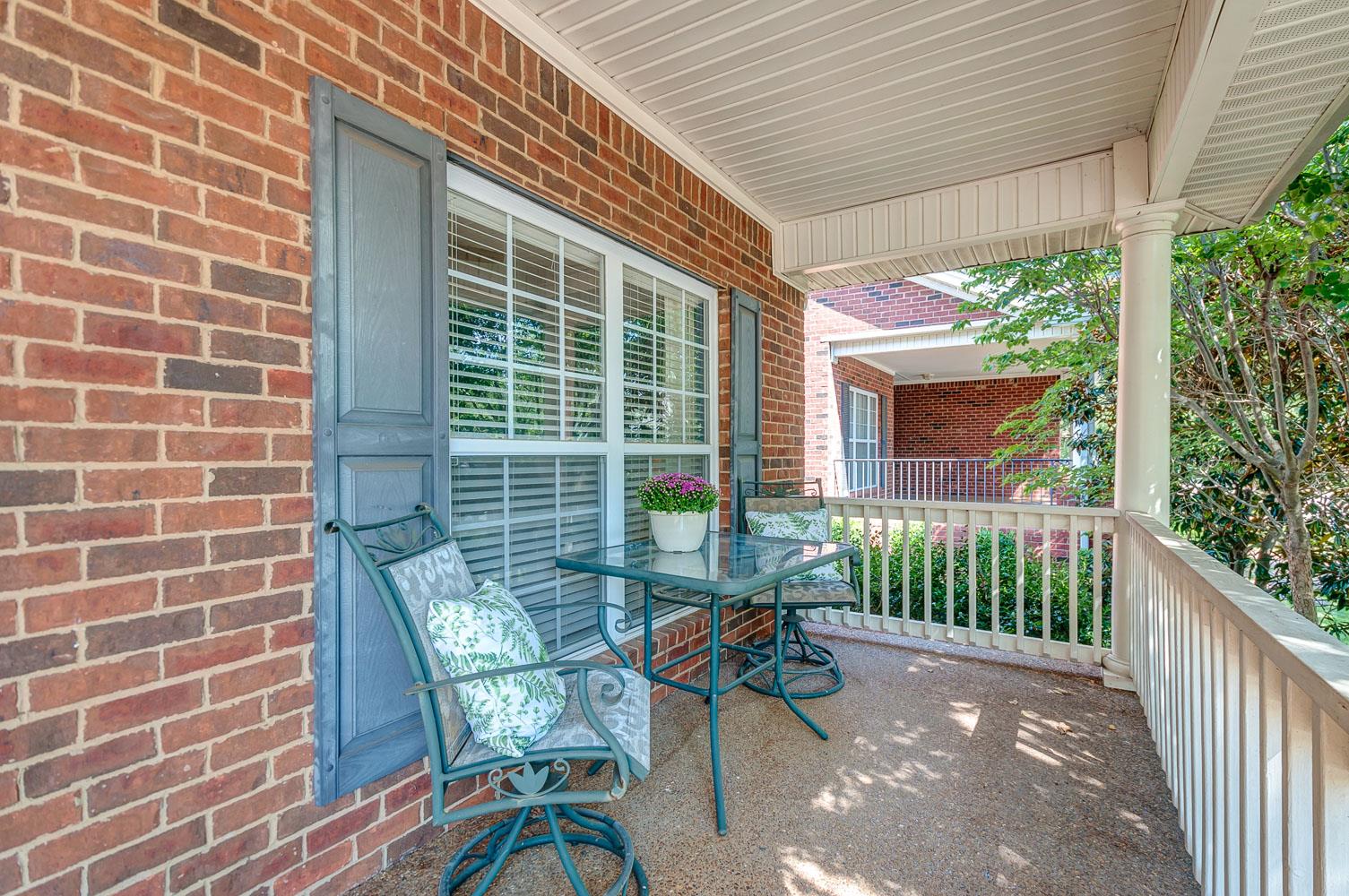 6096 Brentwood Chase Dr