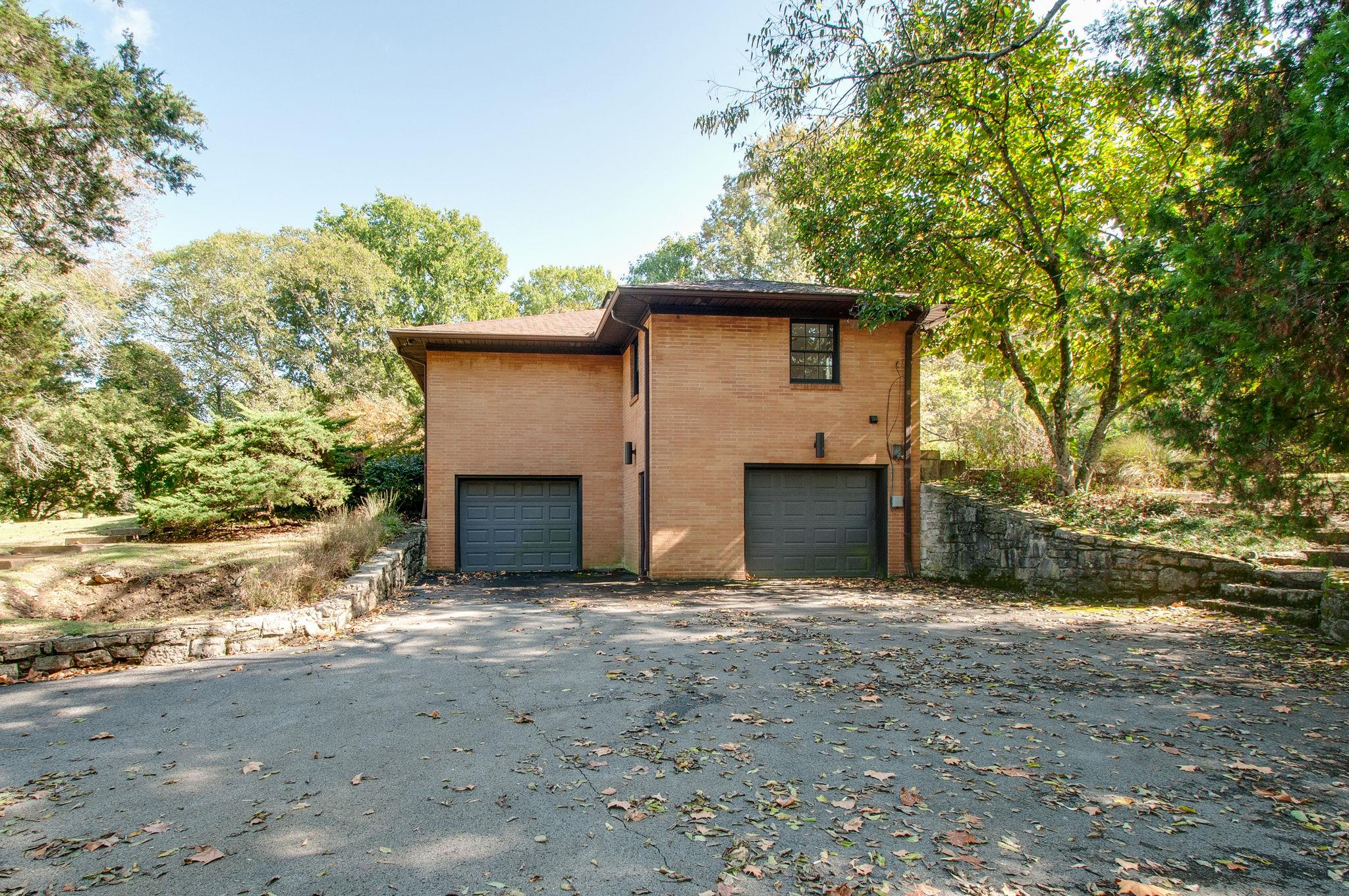 1131 Overton Lea Rd