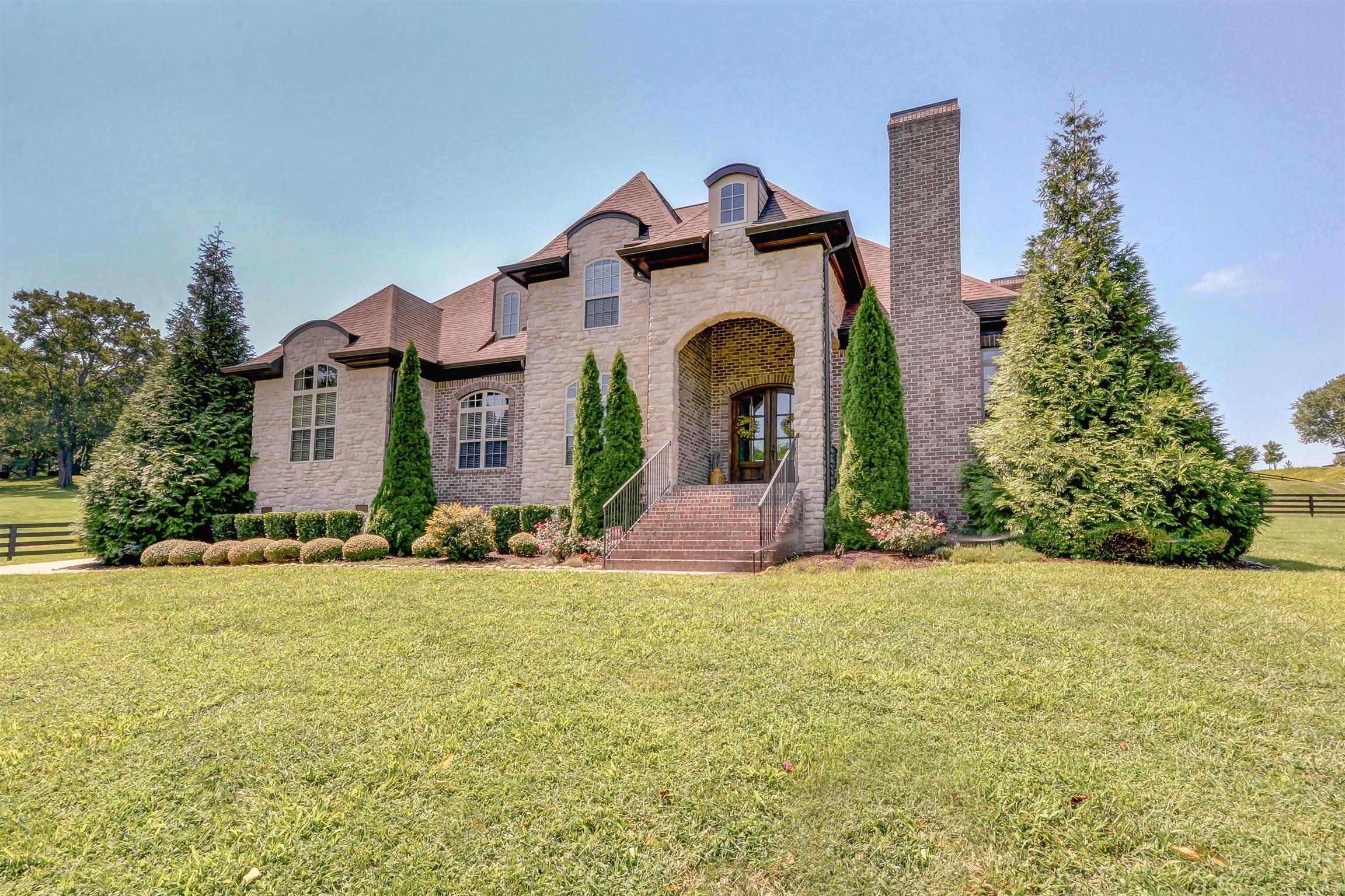 Contemporary Homes Near Nashville TN Nashville Home Guru