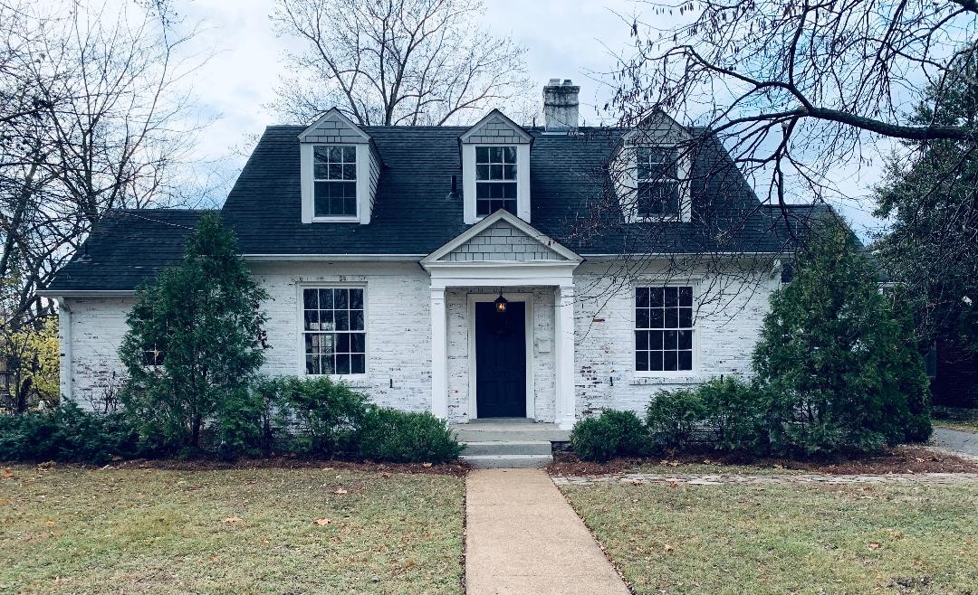 2037 Elliott Ave
