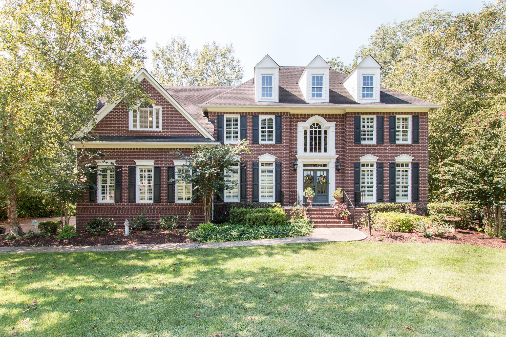 9659 Brunswick Dr Brentwood, Tennessee Well Maintained Estate Home with 2 Covered Porches and a Large Private Backyard. Open Kitchen to Living Room includes Dinner Area and Great For Entertaining. Unfinished Walk Out Basement is Turned Into A Must Have Man Cave of your Dreams! Very Clean and Manicured.