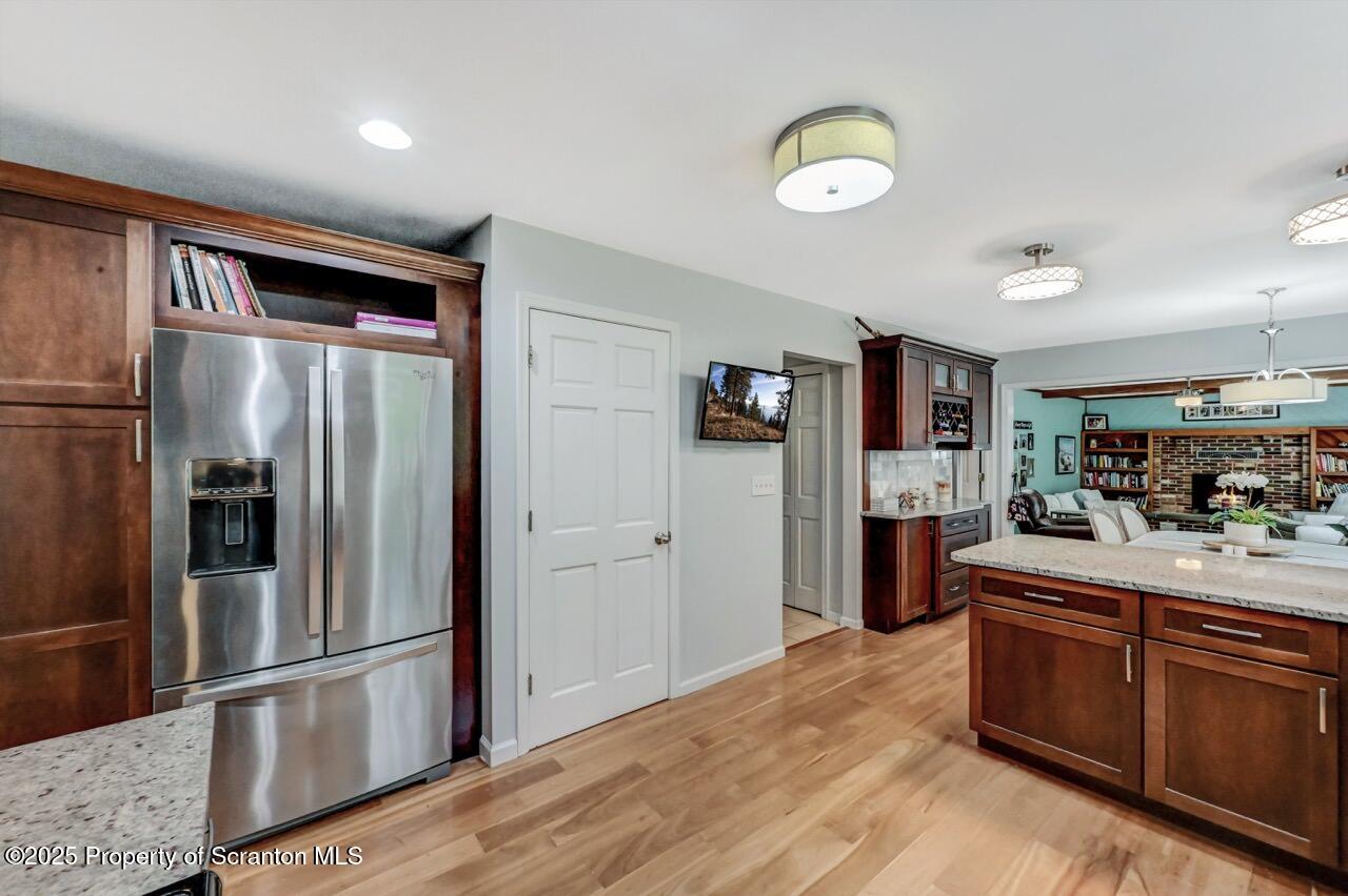1001 Woodland Way