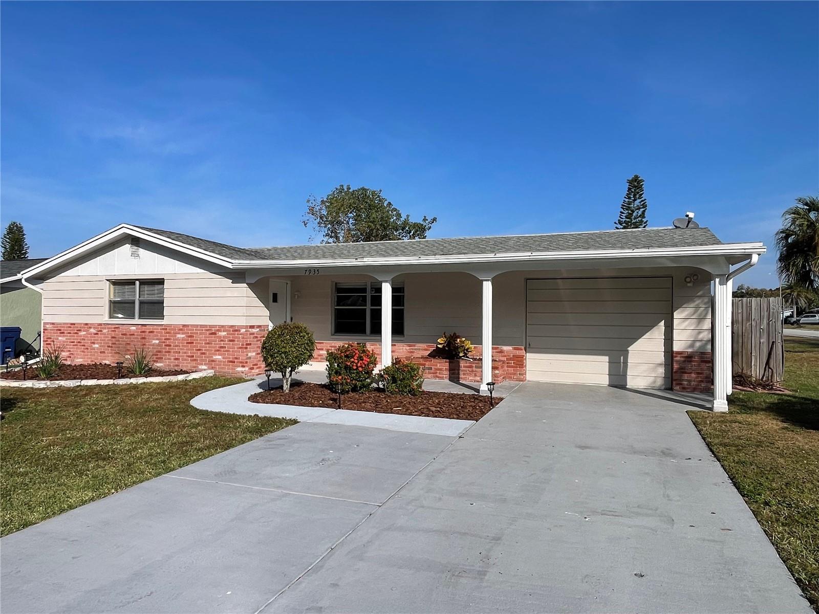 Perfect 3 bedroom 2 bathroom 1 car garage home for first time buyers, second home or longterm/short term rental and it's situated on a good size corner lot in the well appreciated and quiet Magnolia Valley neighborhood. Both bathrooms are updated with new toilets one has a new tub beautiful tiles and new accessories. All bedrooms are generously sized, each with cedar-lined closets.