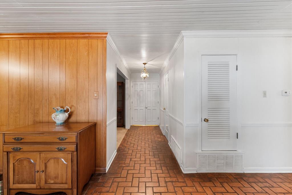 409 N Overlook Drive