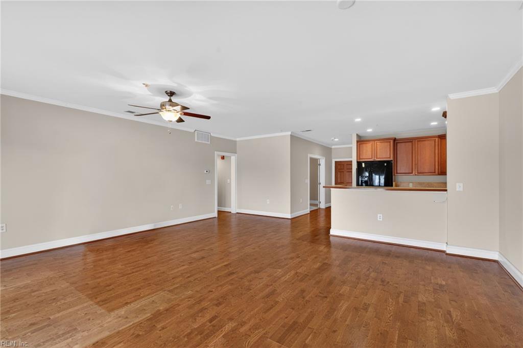 955 Bolling Avenue 204