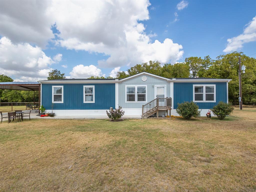 663 Private Road 1098