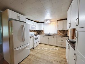 1107 Poplar Dr