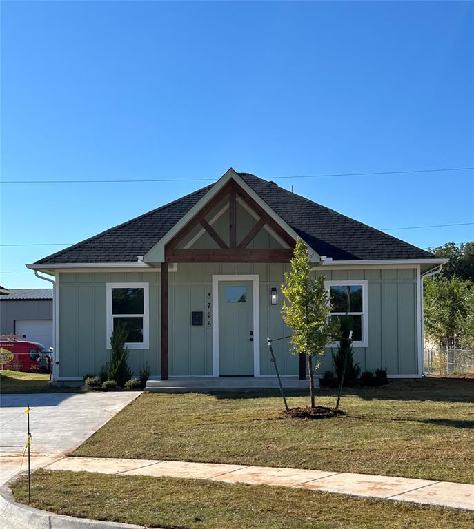 SELLER FINANCING REQUIRED!! This 2-Bedroom, 2-Bath home offers 865 sq ft of living space.  The functional floor plan provides comfortable living with convenient access to nearby amenities.  Offered at $199,000 with $16,000 down. Monthly payment is $1,764 including taxes and insurance.  Buyer must meet the seller's established financing terms and requirements.  Contact the listing broker for complete financing details.