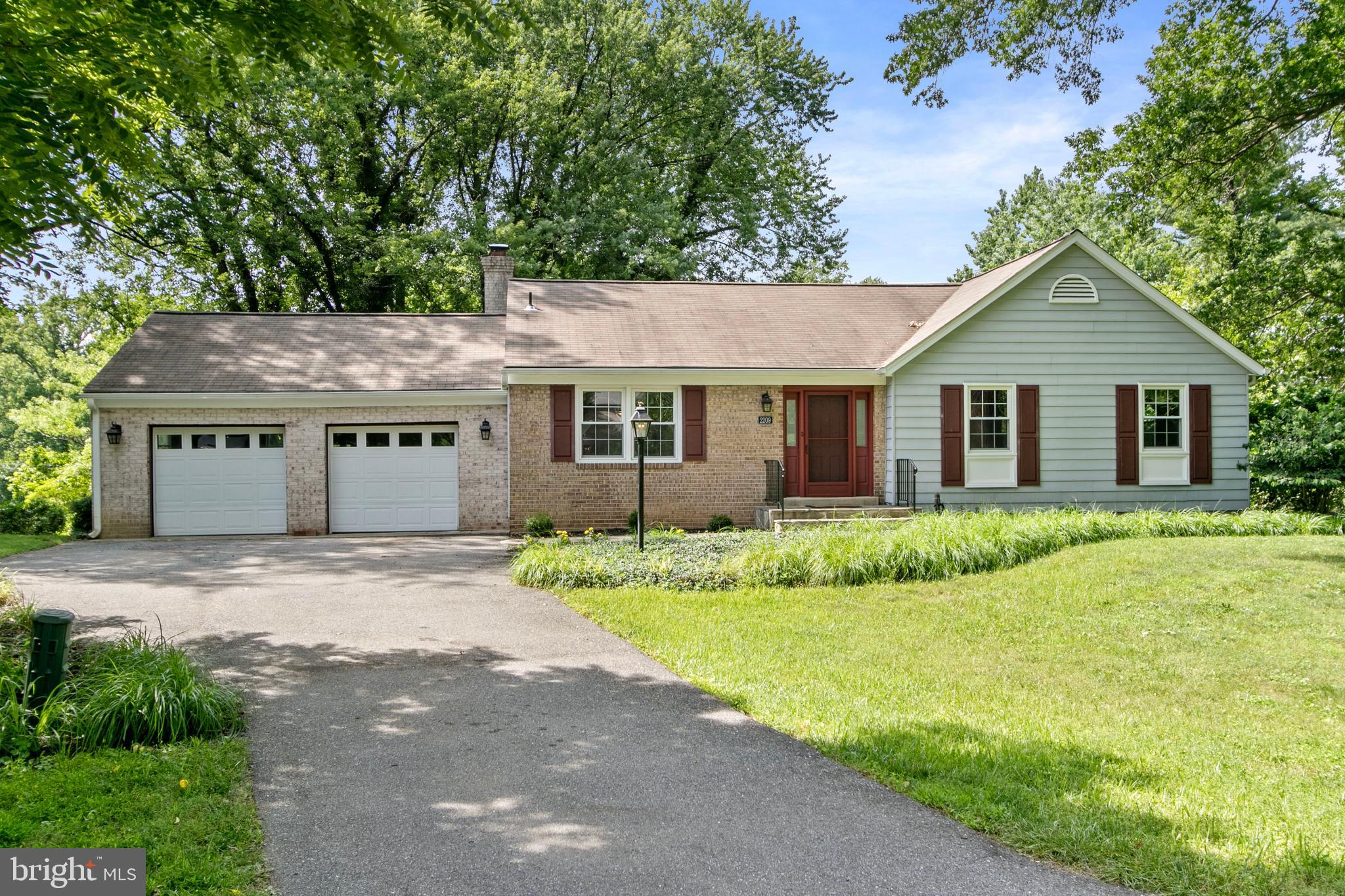 2209 Coffeewood Court
