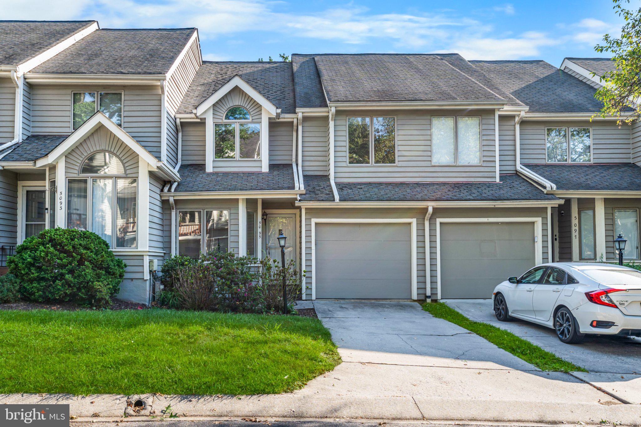 5095 Columbia Road 16 17