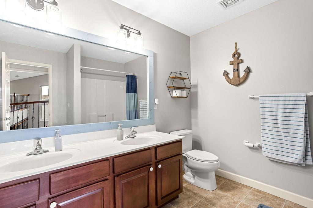 9709 N Farley Avenue