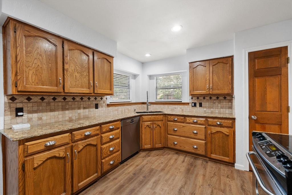 2206 Sand Creek Court