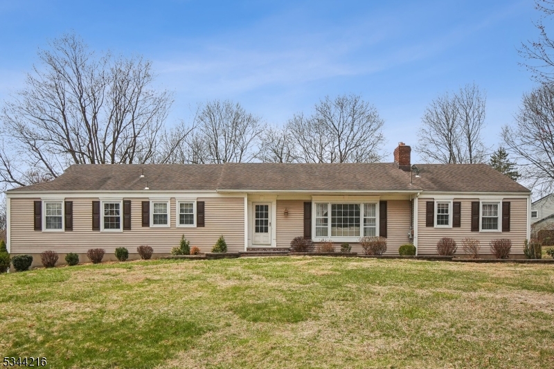 11 Mountain View Dr