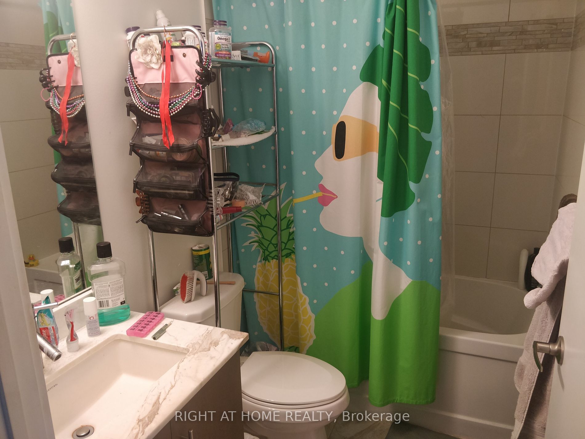 58 Orchard View Blvd 1003