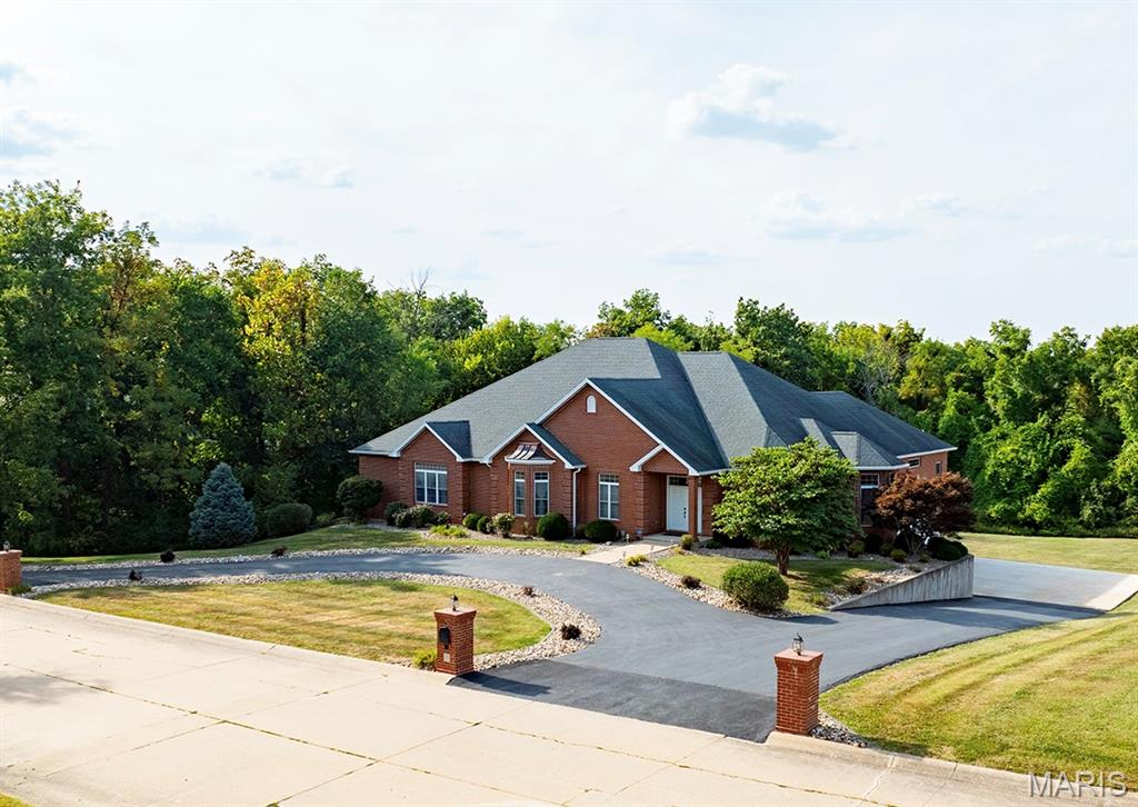171 Rolling Meadows
