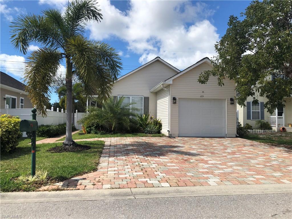 175 Leawood Cir, Naples, FL 34104229,900