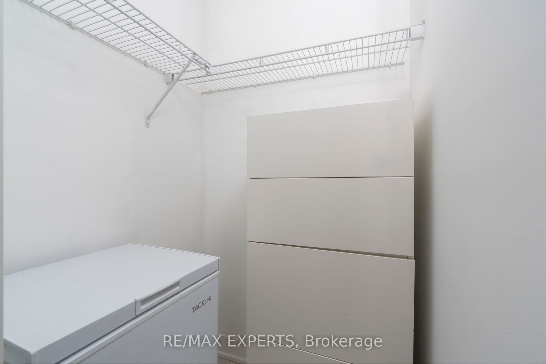 50 George Butchart Dr 102