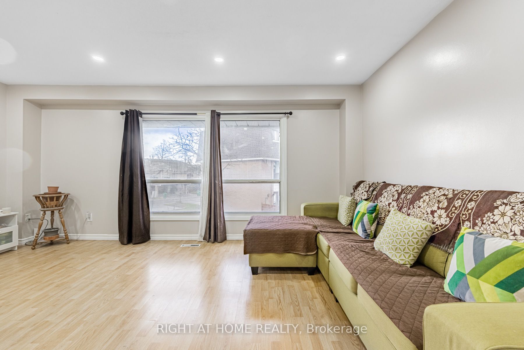 475 Bramalea Rd 185