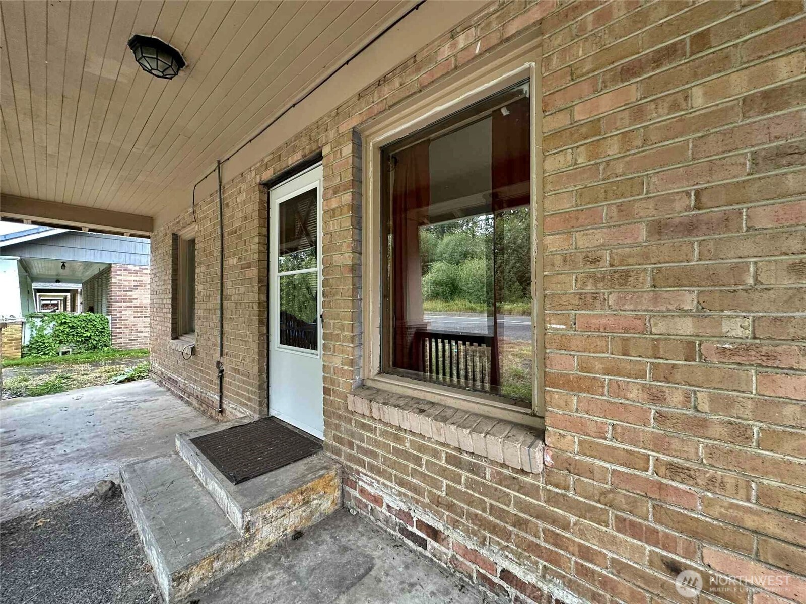 Lindberg Bungalow, fresh remodel and affordable. Walk to the Tilton River, spacious back yard with small outbuilding.  Come check it out