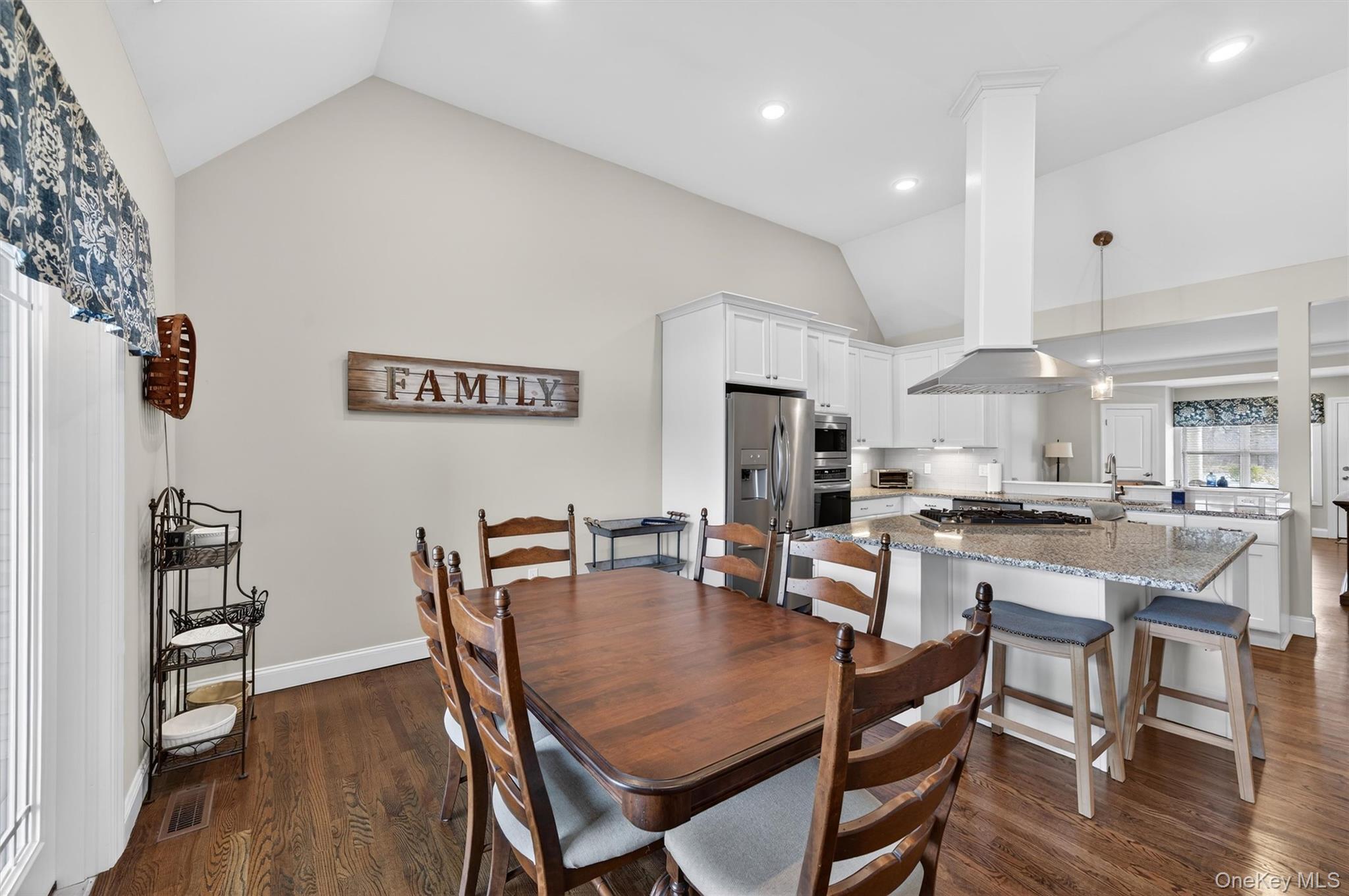4 Strasser Place