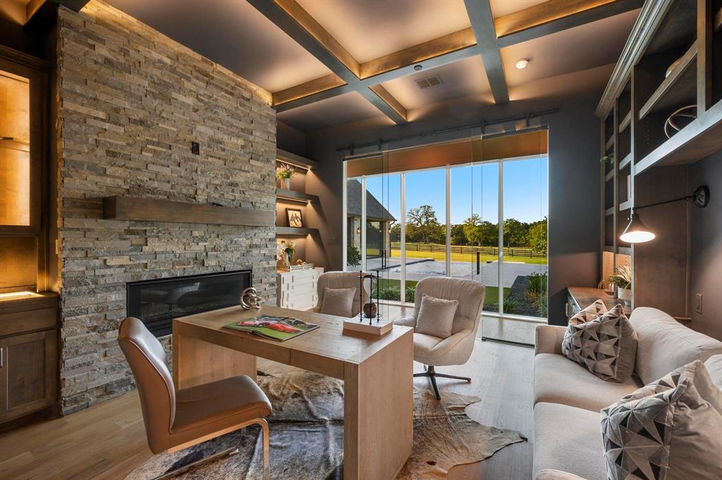 500 E Bob Jones Road