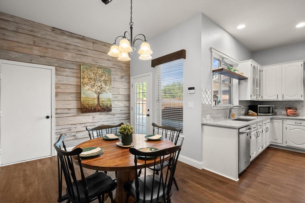 1817 Meadow Ridge Drive