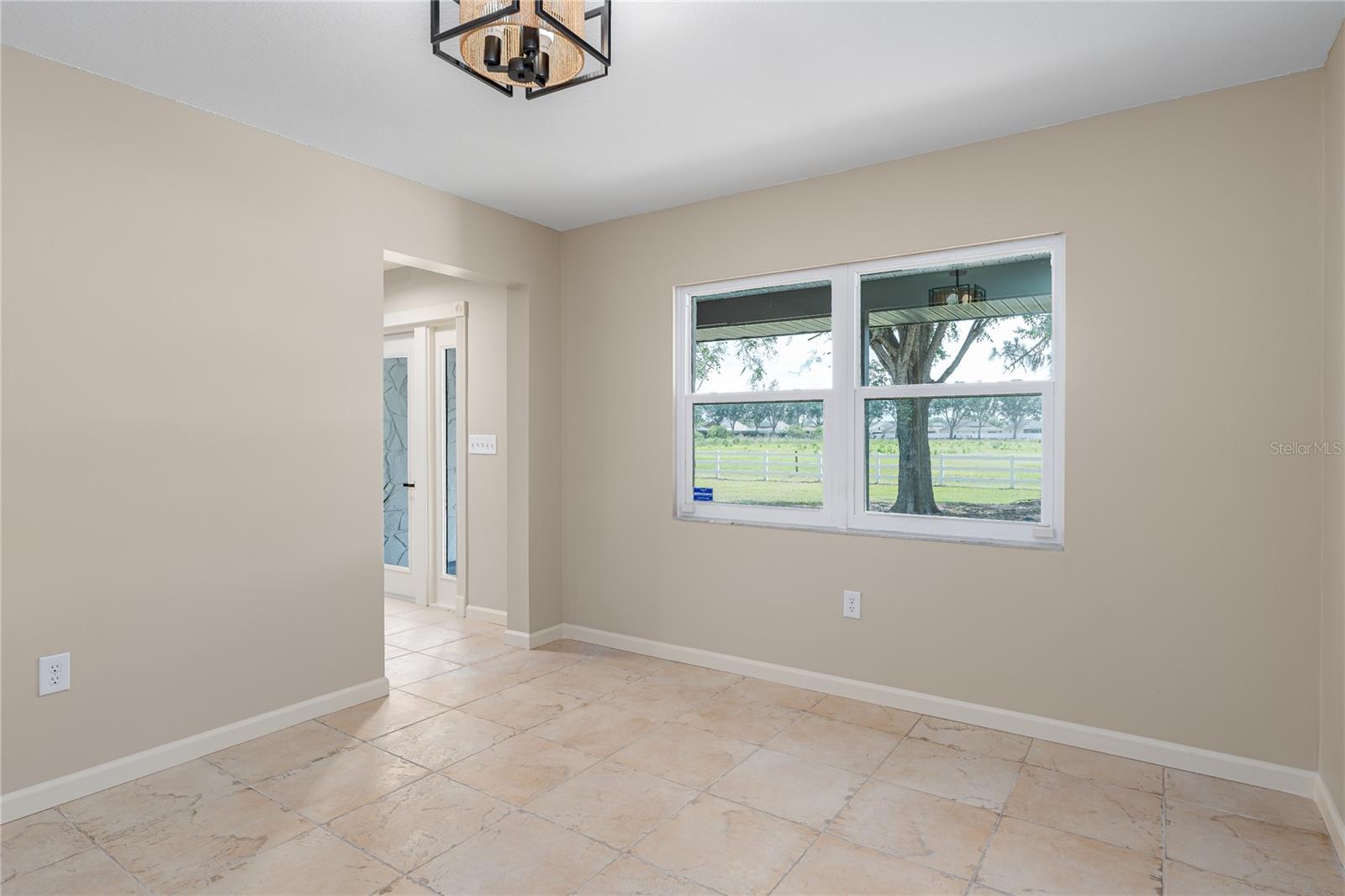 5403 Red Rooster Road