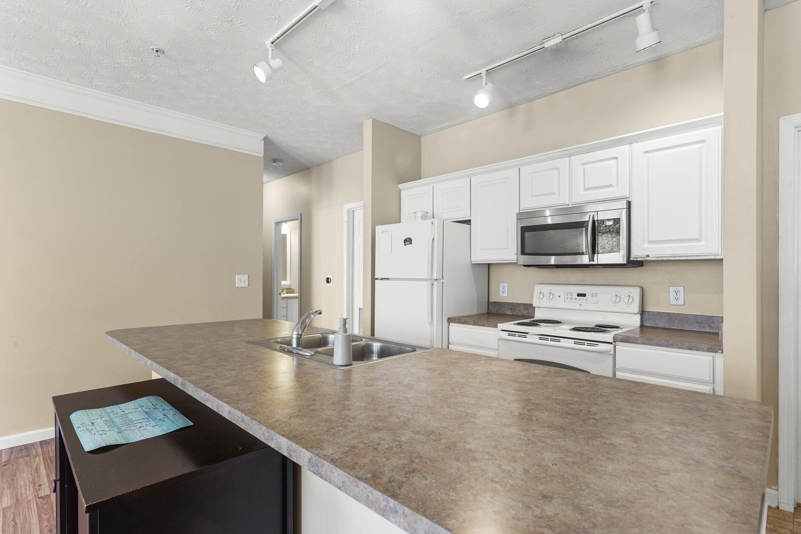 1903 N Lincoln Avenue 222