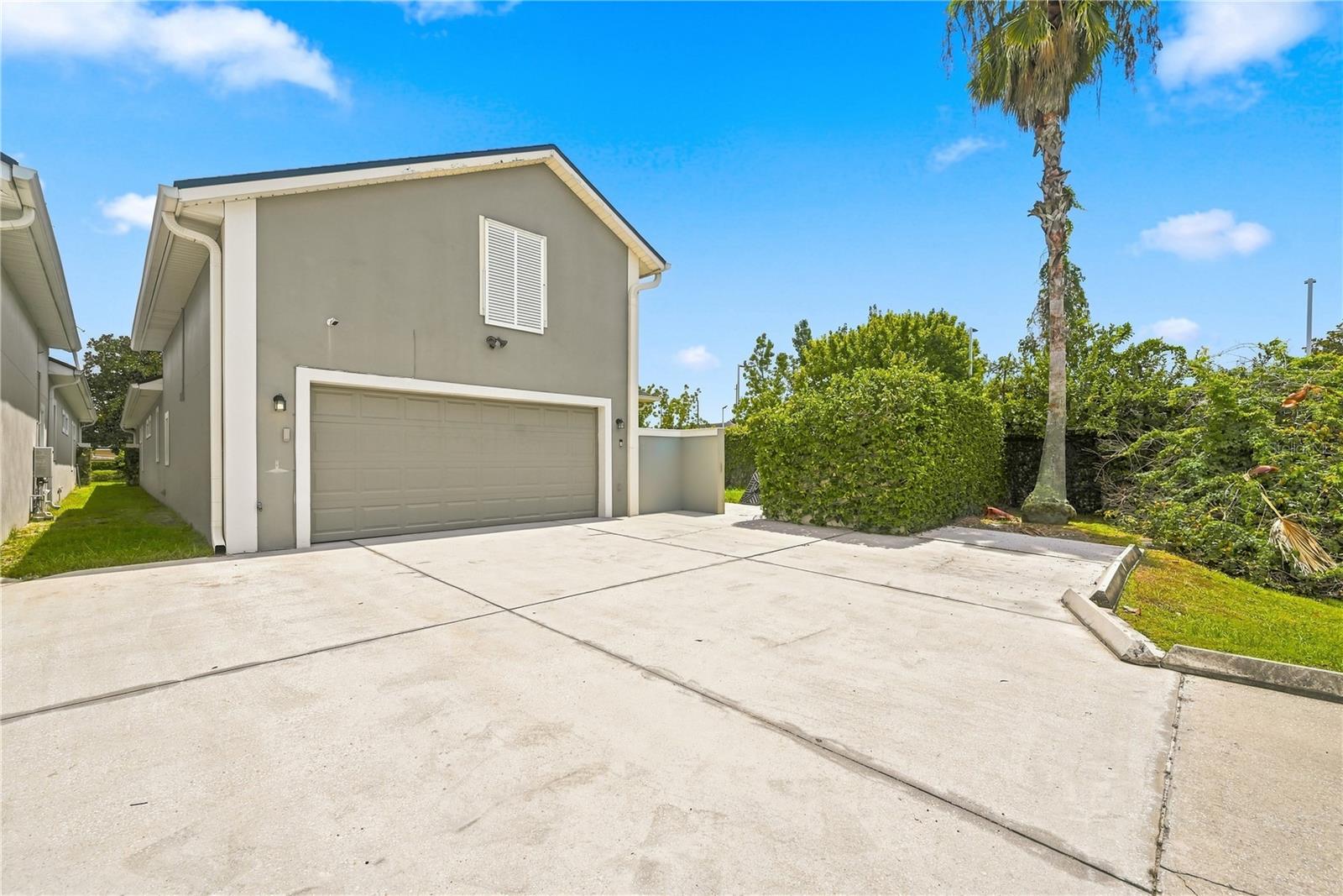 746 Country Lane