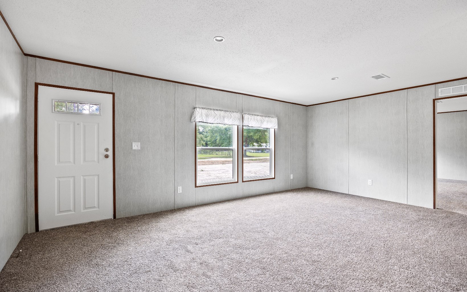 310 NE Weeping Willow Ln