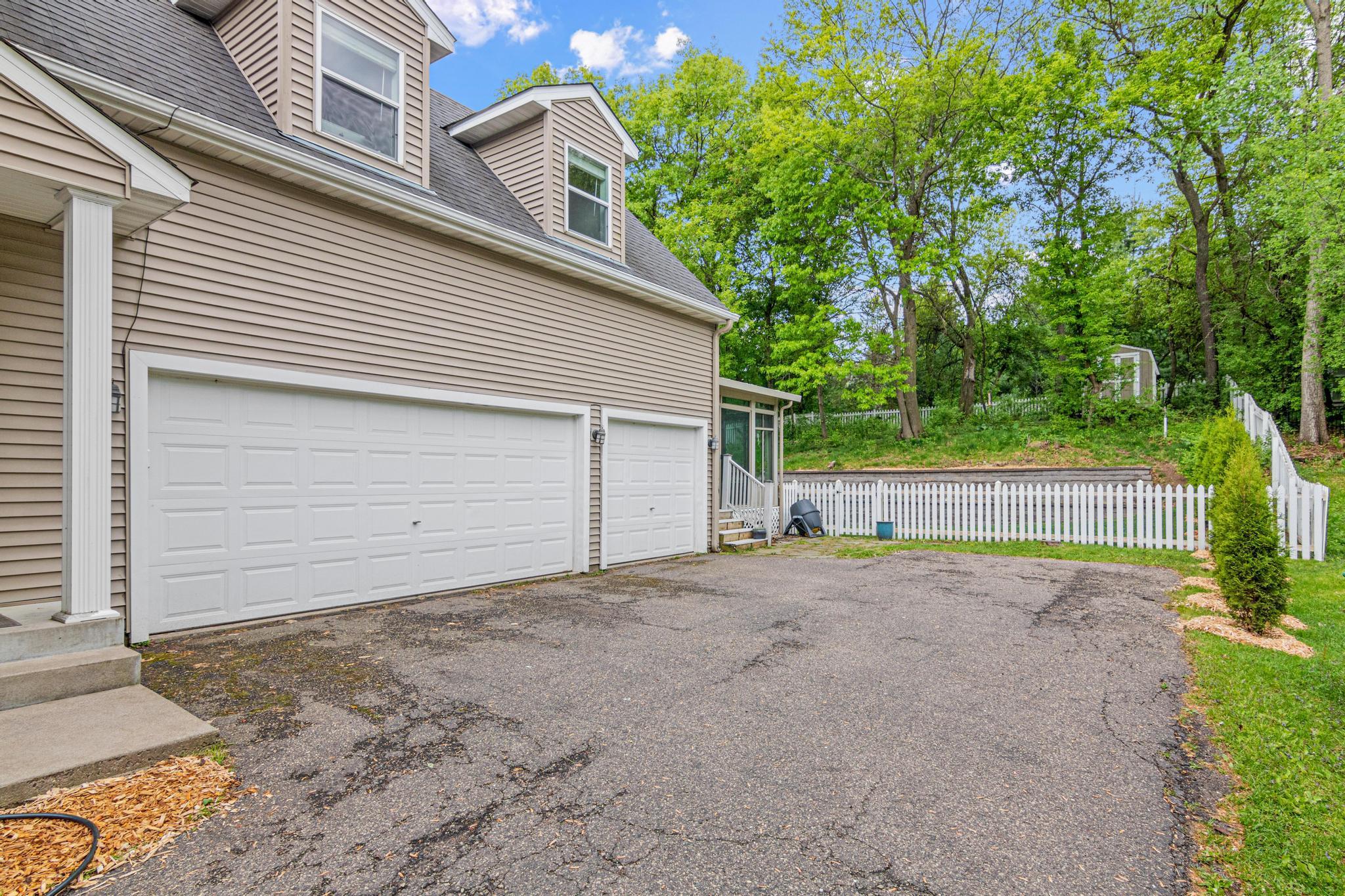 1072 Delano Court