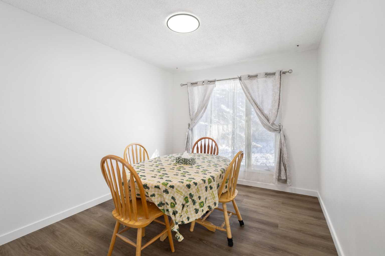 95 Beddington Way NE
