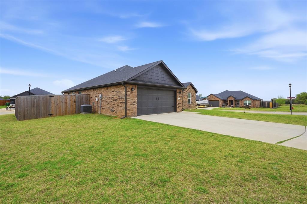 122 North Meadows