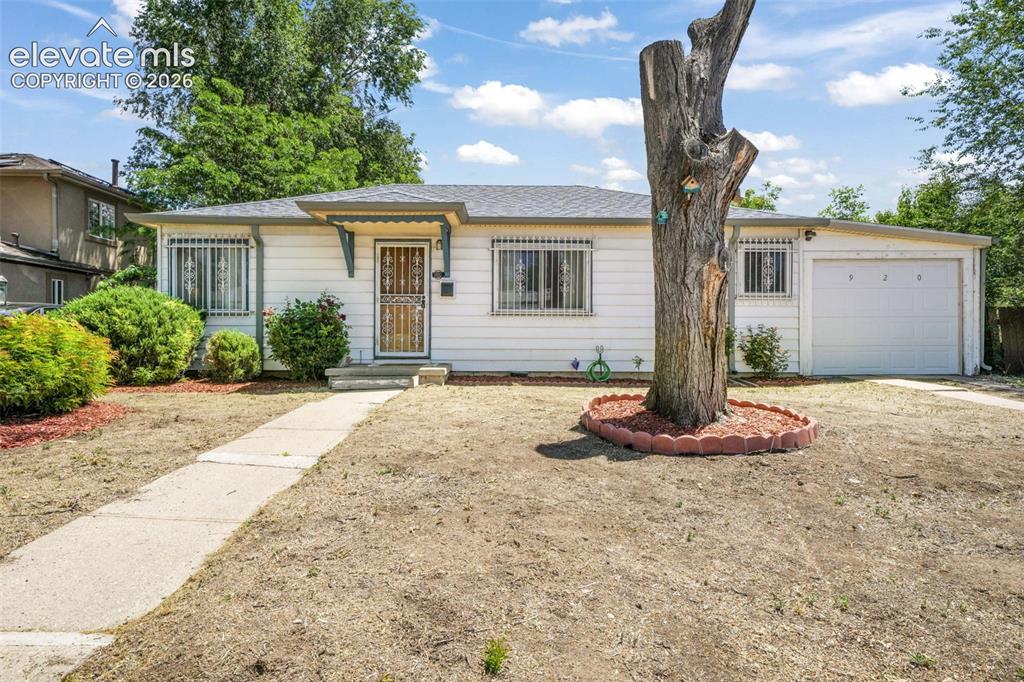 920 S Canosa Court