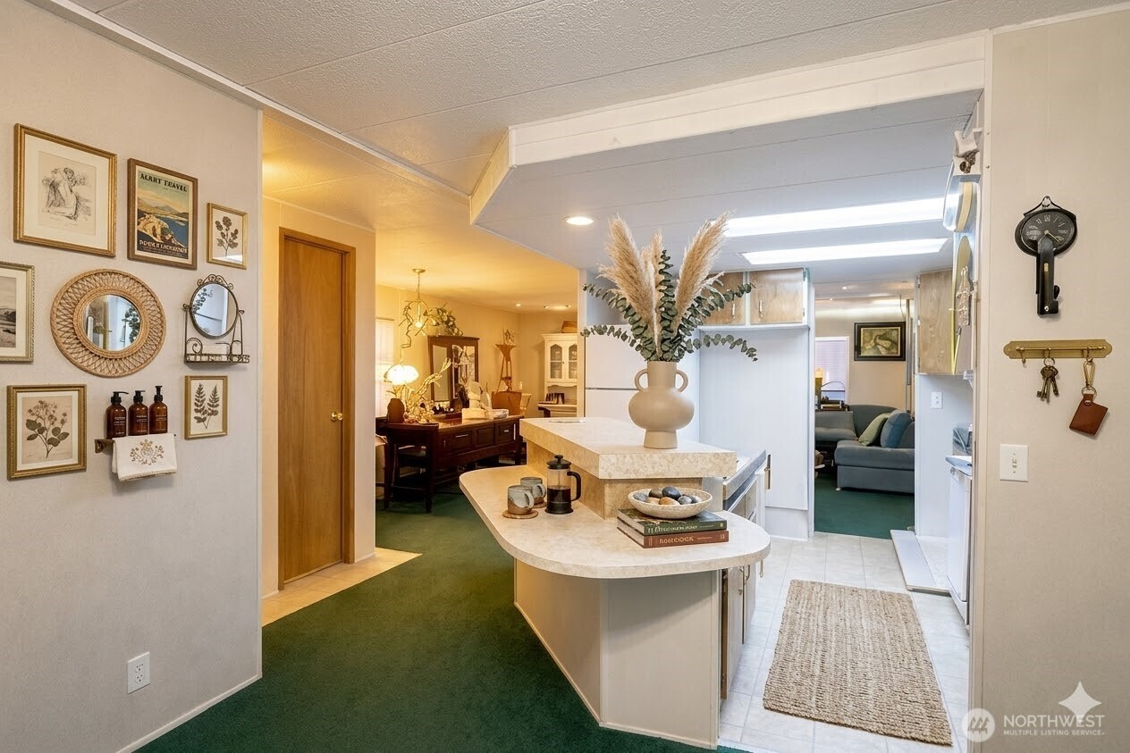 1200 Lincohn Street 301