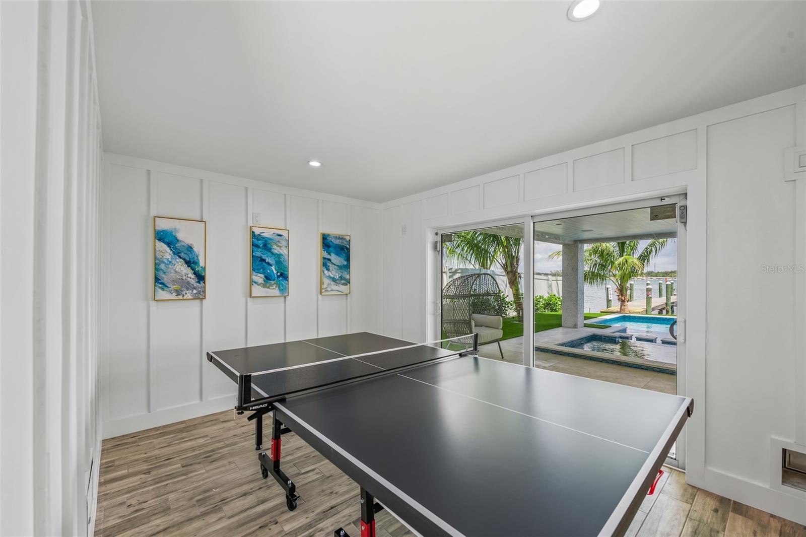 201 Bay Drive N
