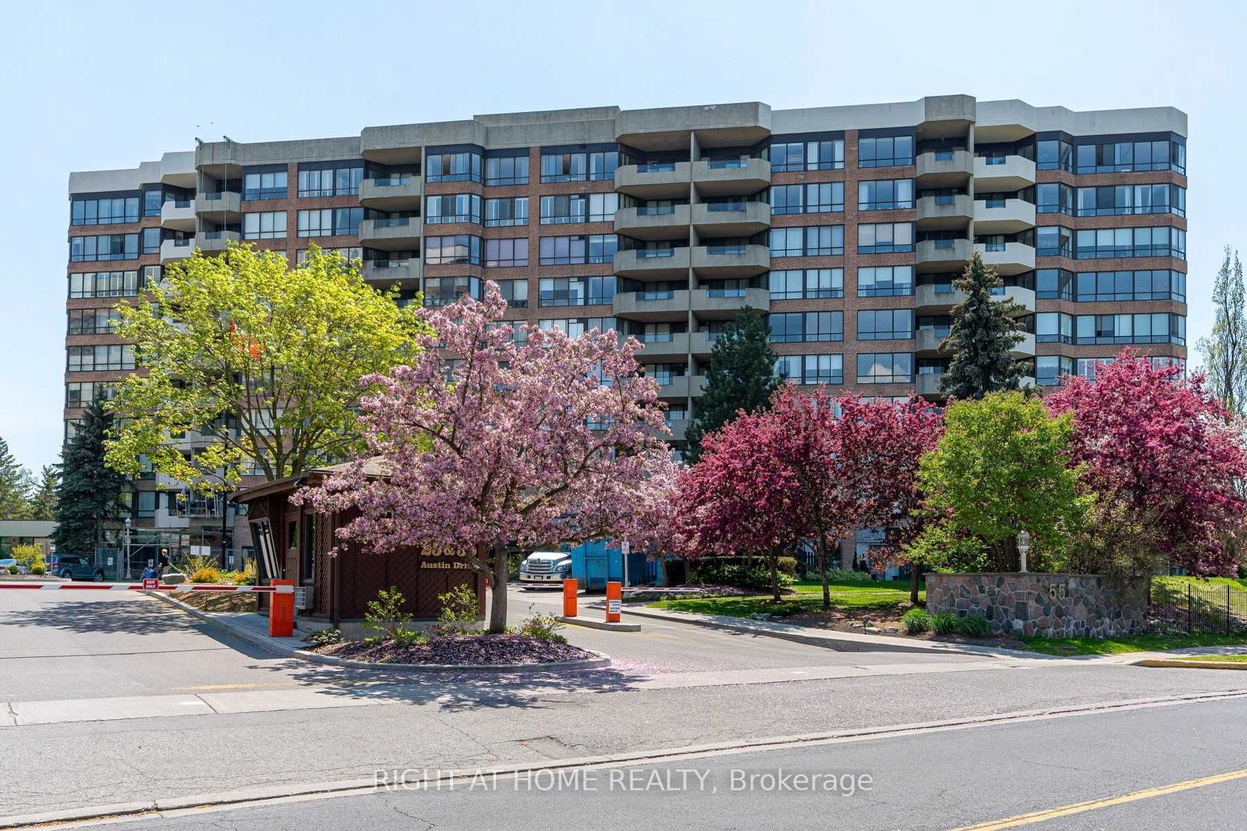 55 Austin Dr 806