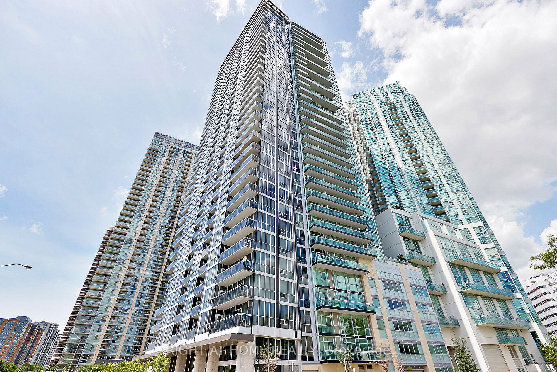 223 Webb Dr 202