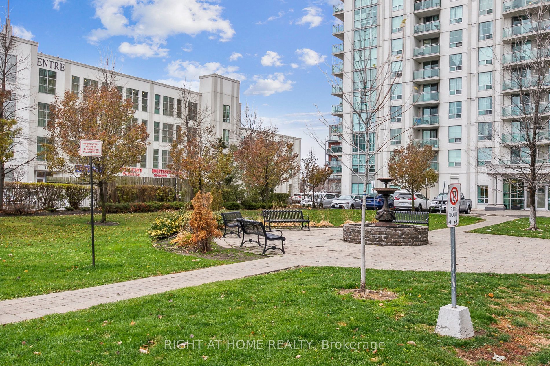 8 Rosebank Dr 17K