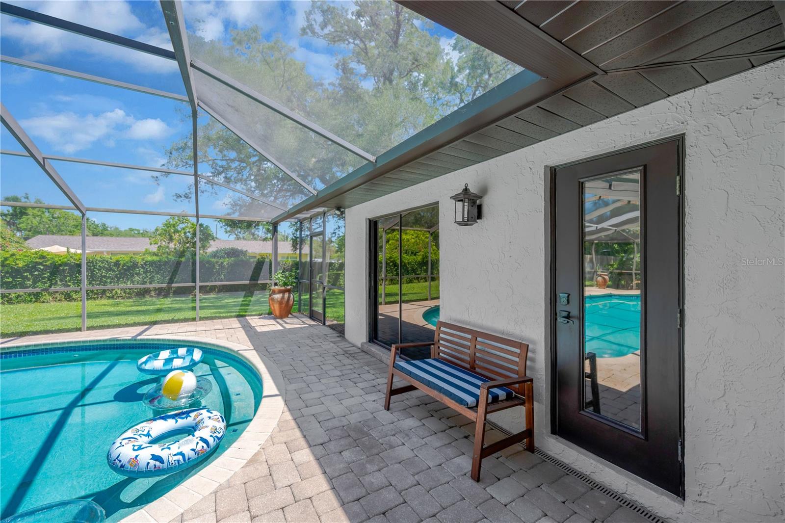 1007 Morfield Lane