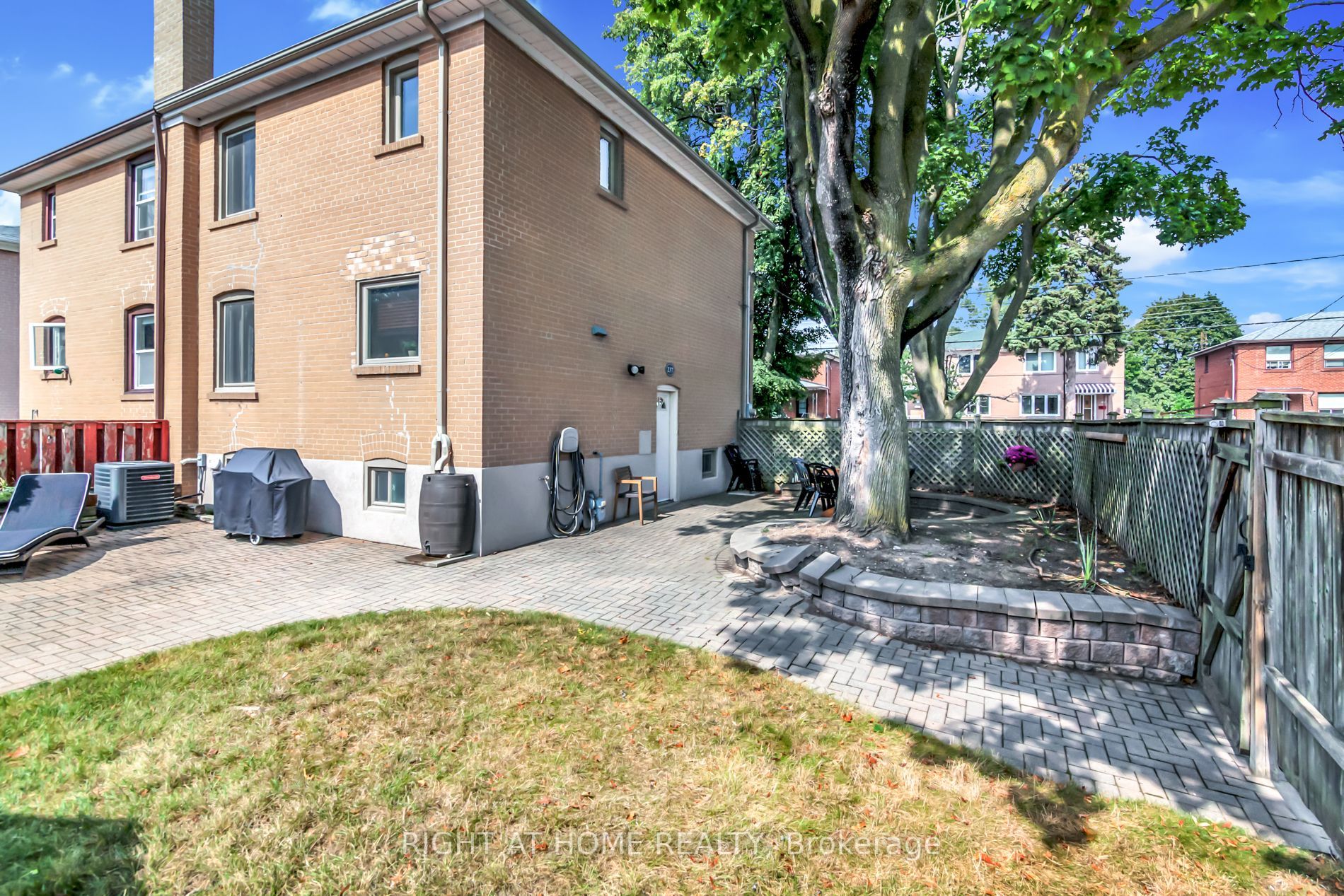 237 Eileen Ave