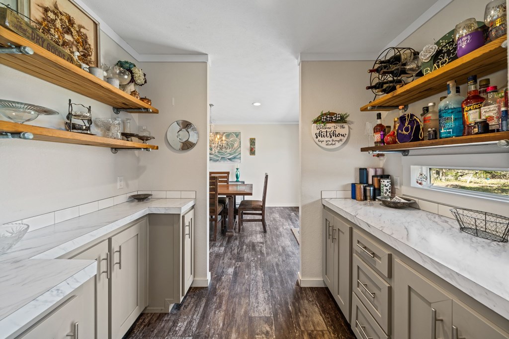 195 NW Crooked Creek Path