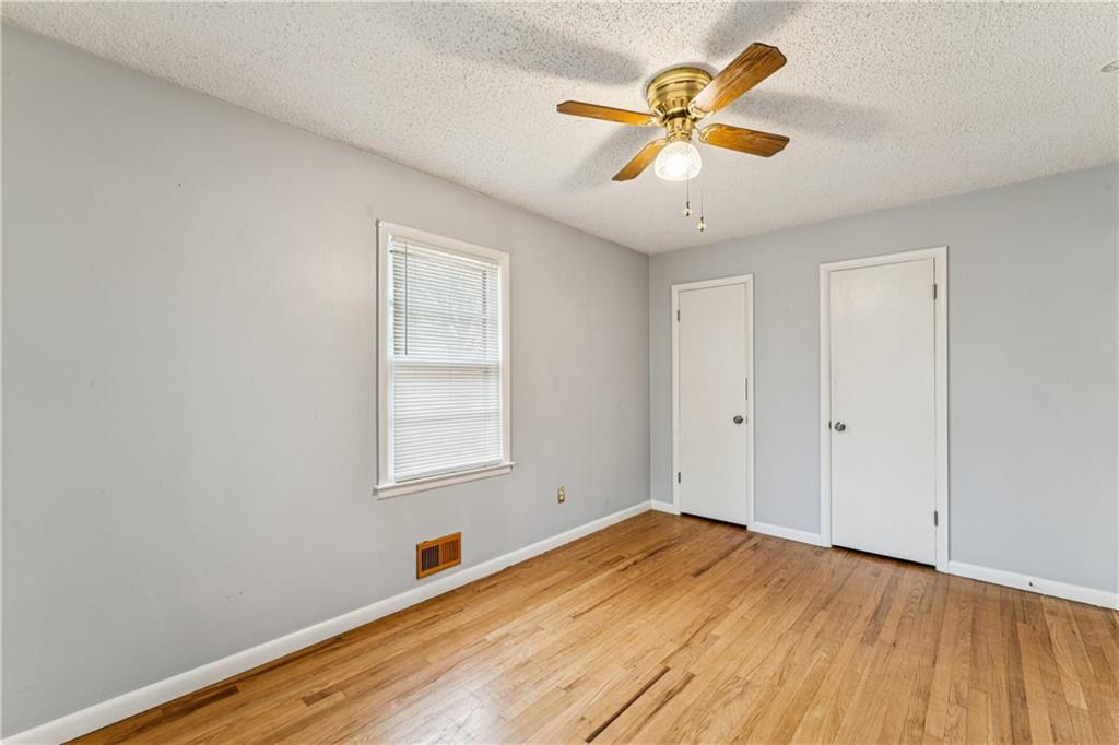 5007 Outlook Street