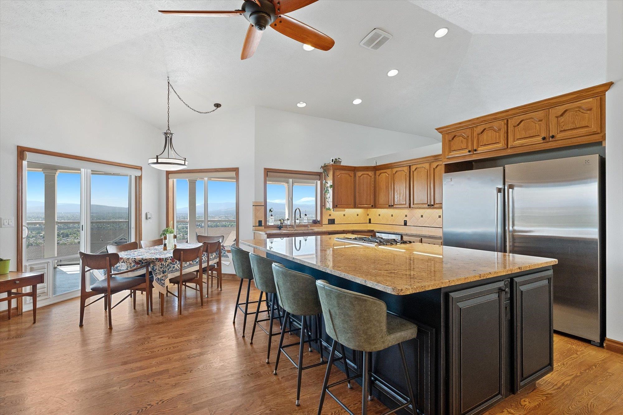 8720 E Woodland Park Dr