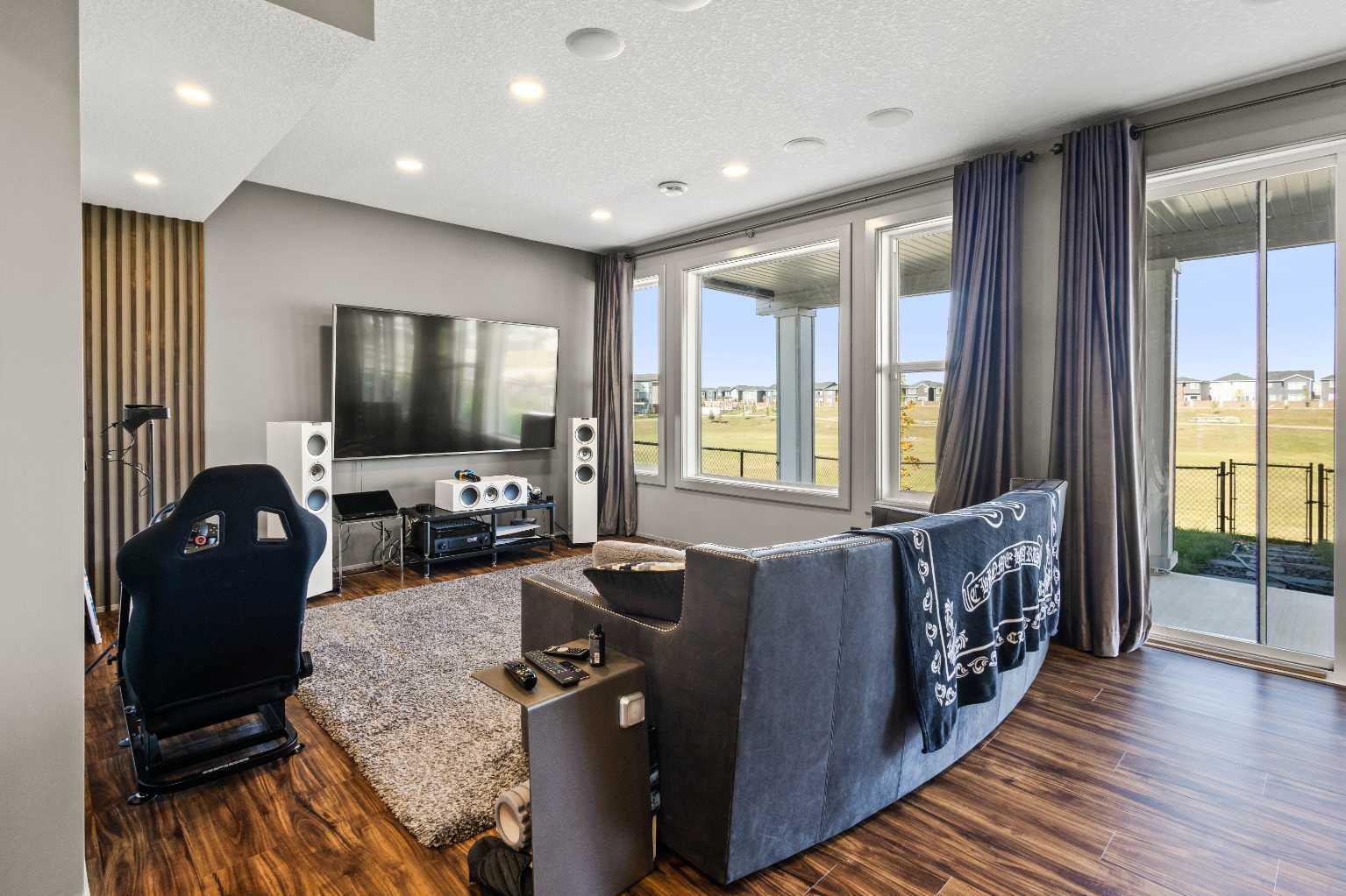 52 Evansfield Manor NW