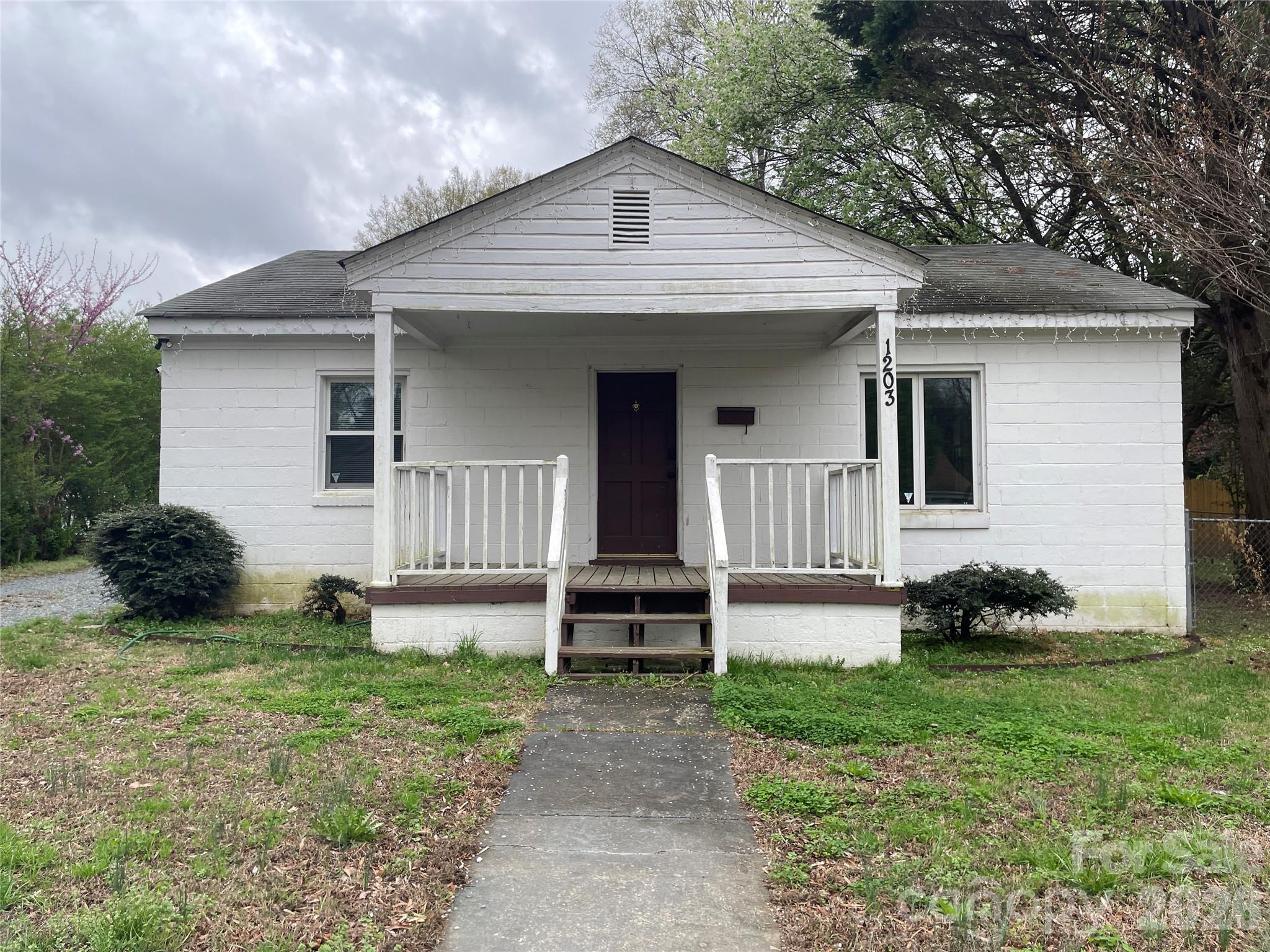 This adorable home in Monroe is ready for the next owner to add their special touches and make it their own! A great opportunity for a first-time buyer to build equity or as an investor purchase.The fireplace has not been used in many years and is being sold as is.
