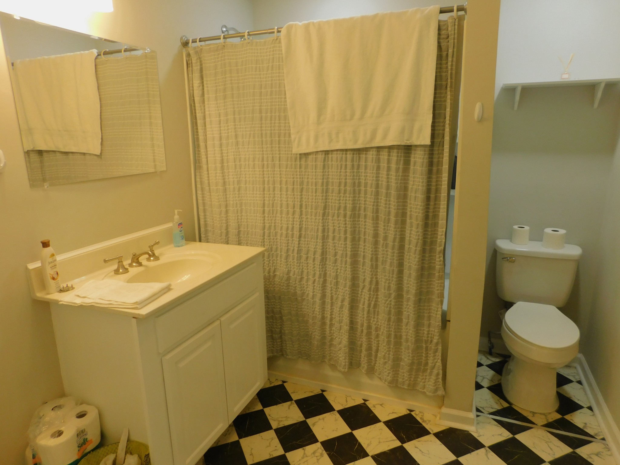 126 Joe St
