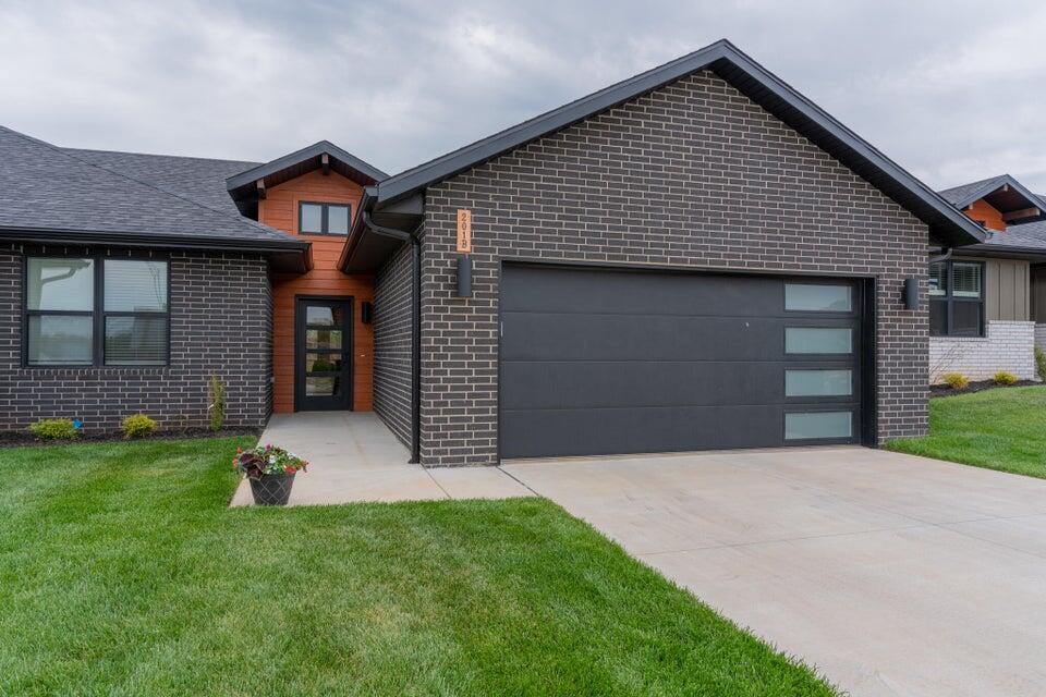 5955 S Farm Road 163 209b